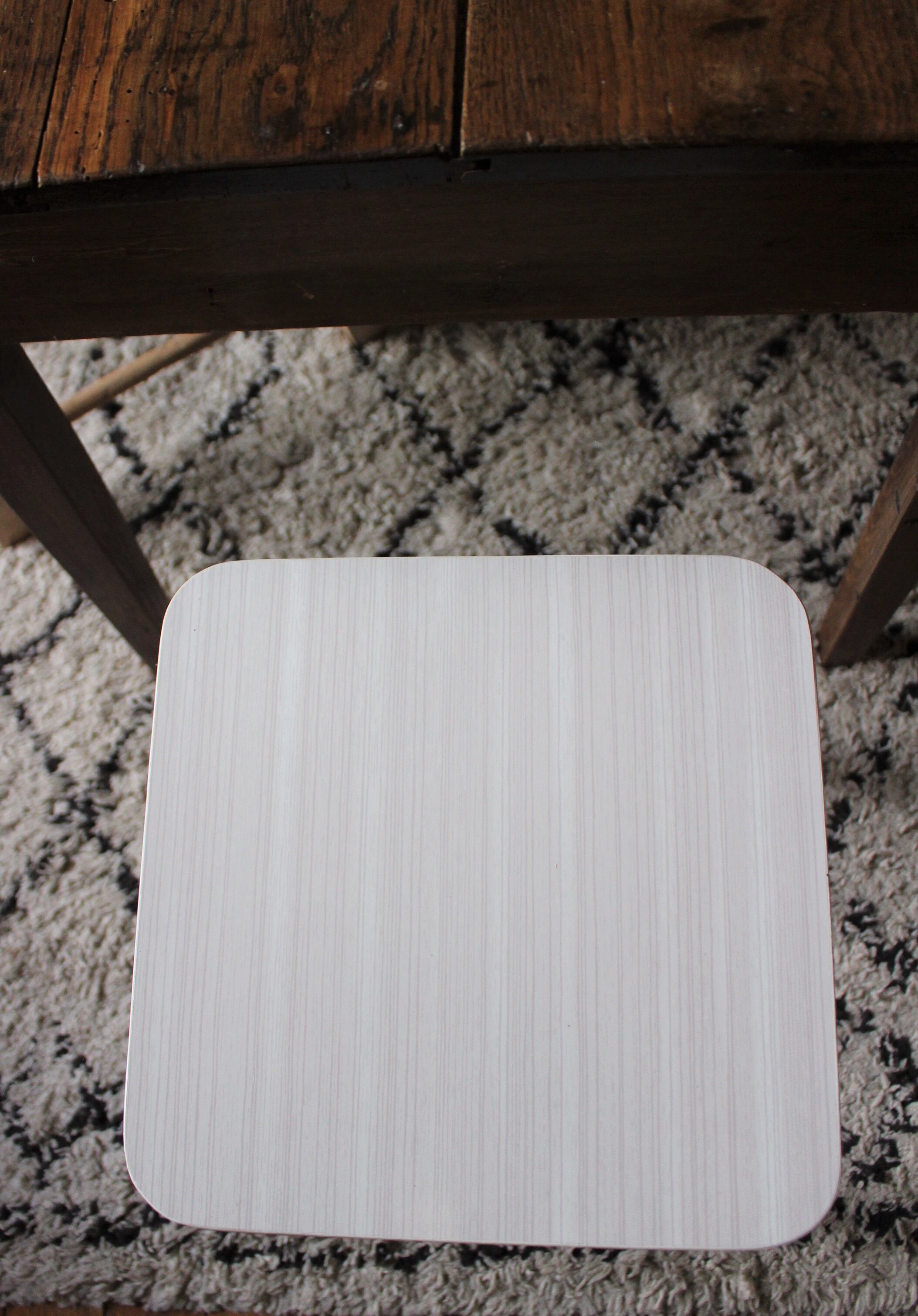 Stool formica light gray stripes