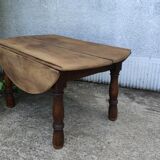 Folding low round table