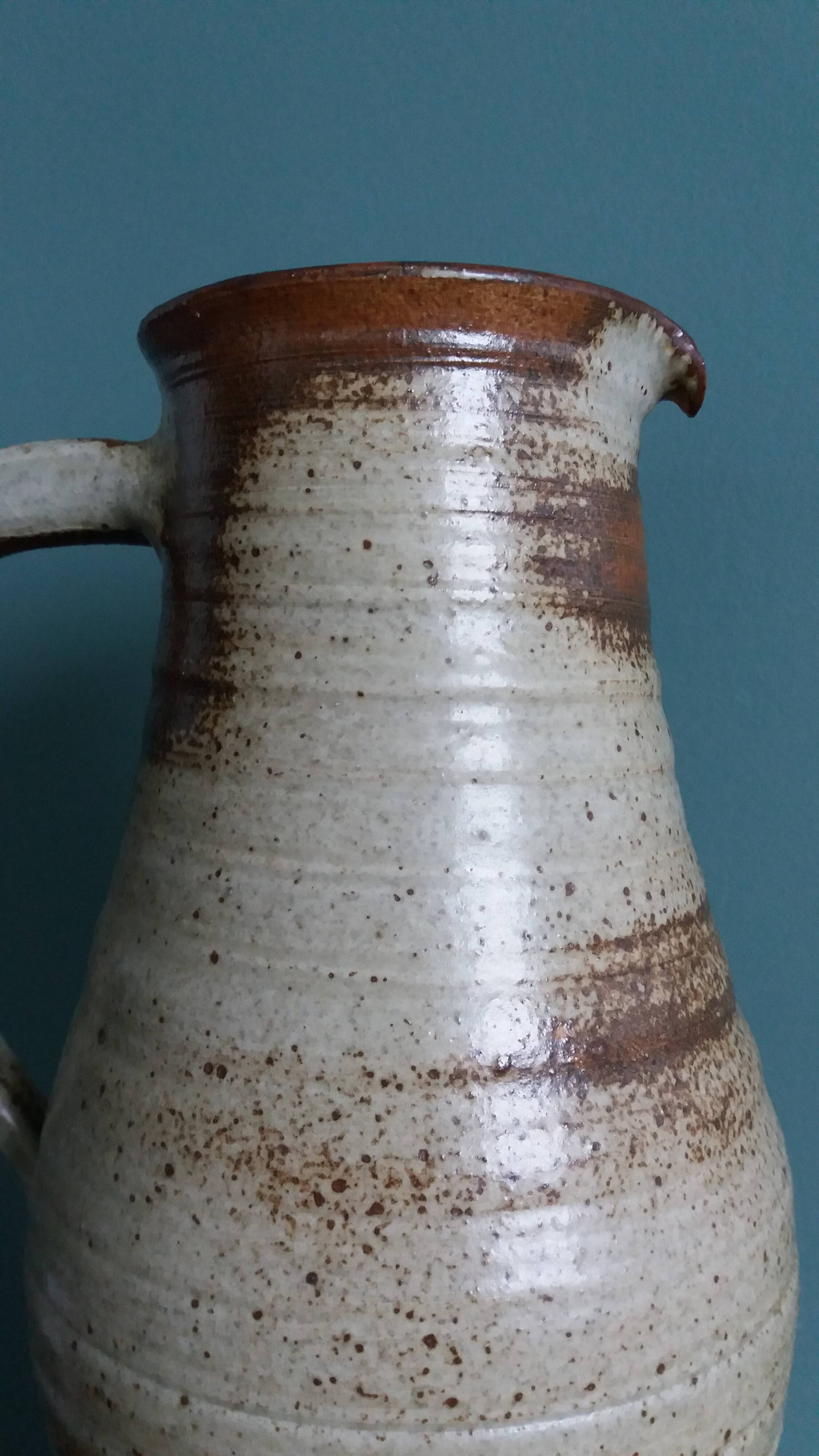 Stoneware pitcher signed Jean Tessier, Atelier Le Cep
