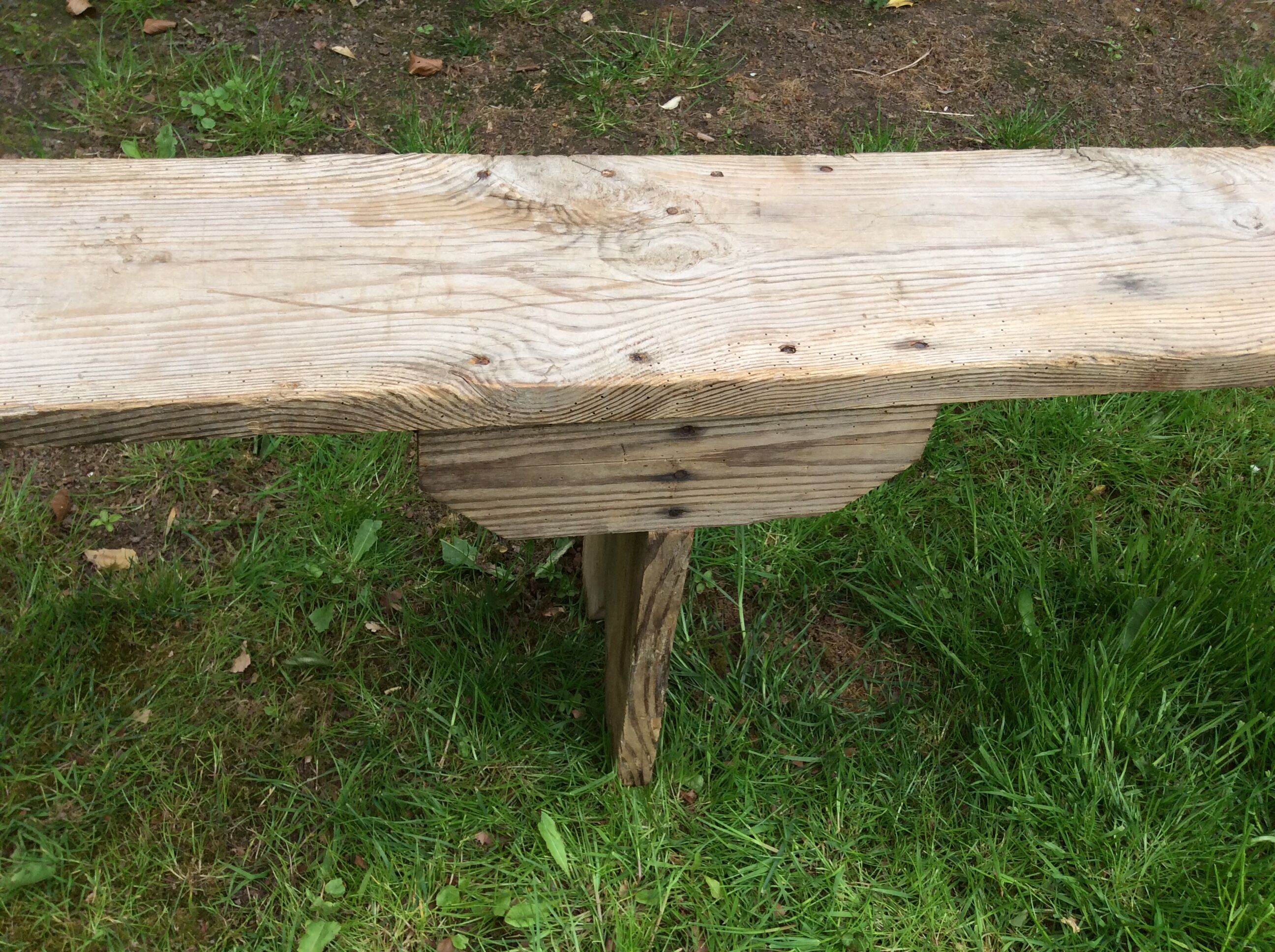 Banc brutaliste