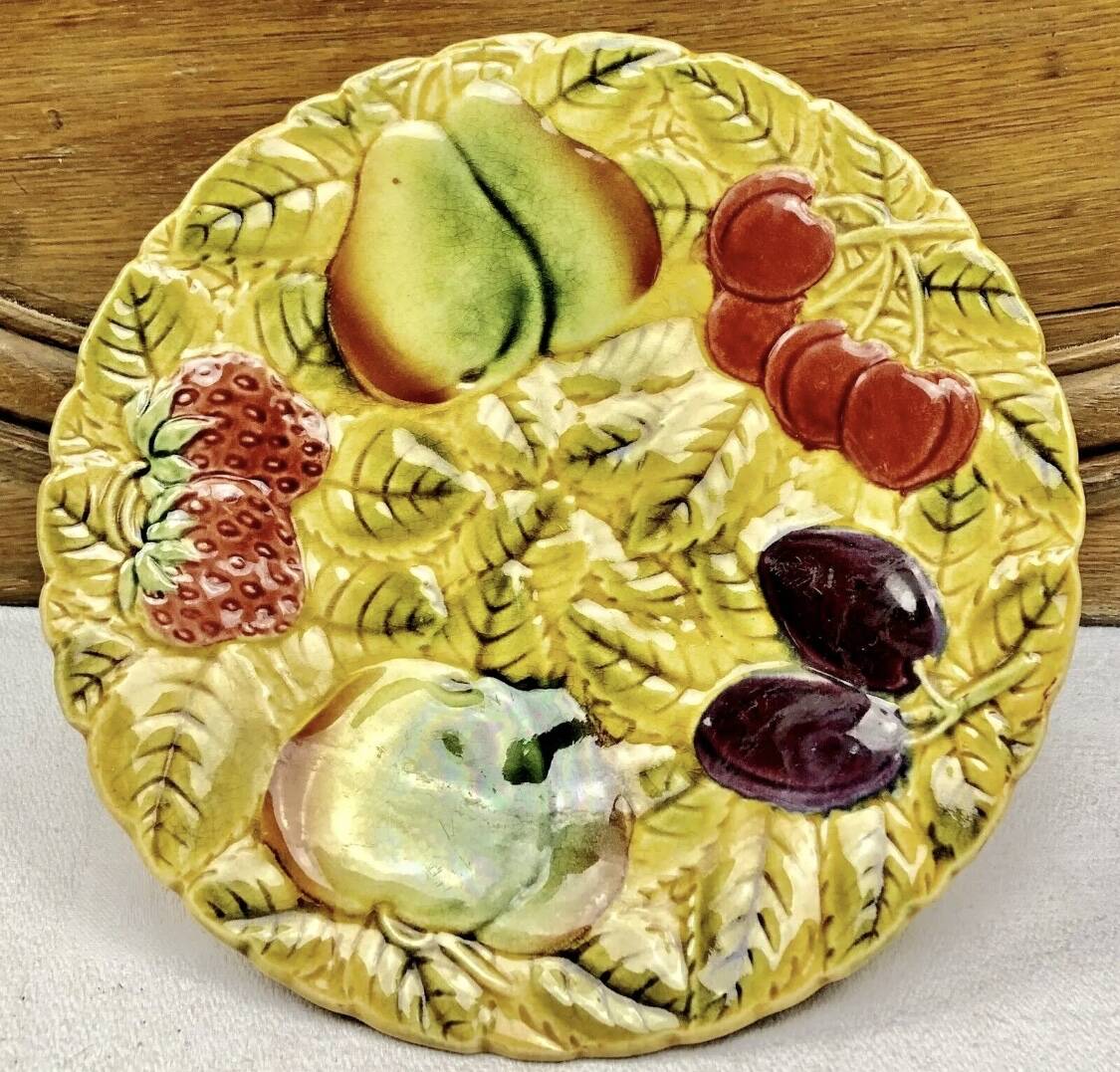 mounted plate cake dish fruit slushie Sarreguemines