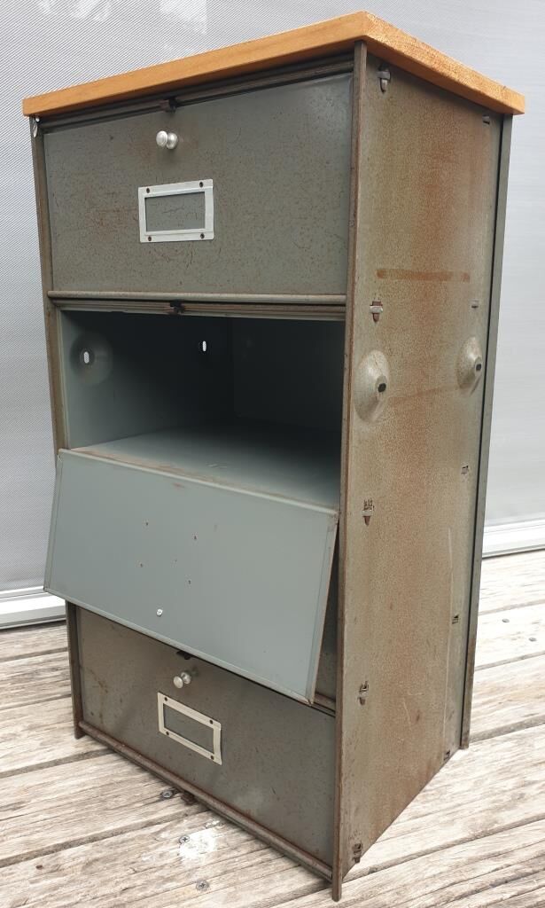 Furniture 4 grey Ronéo flating