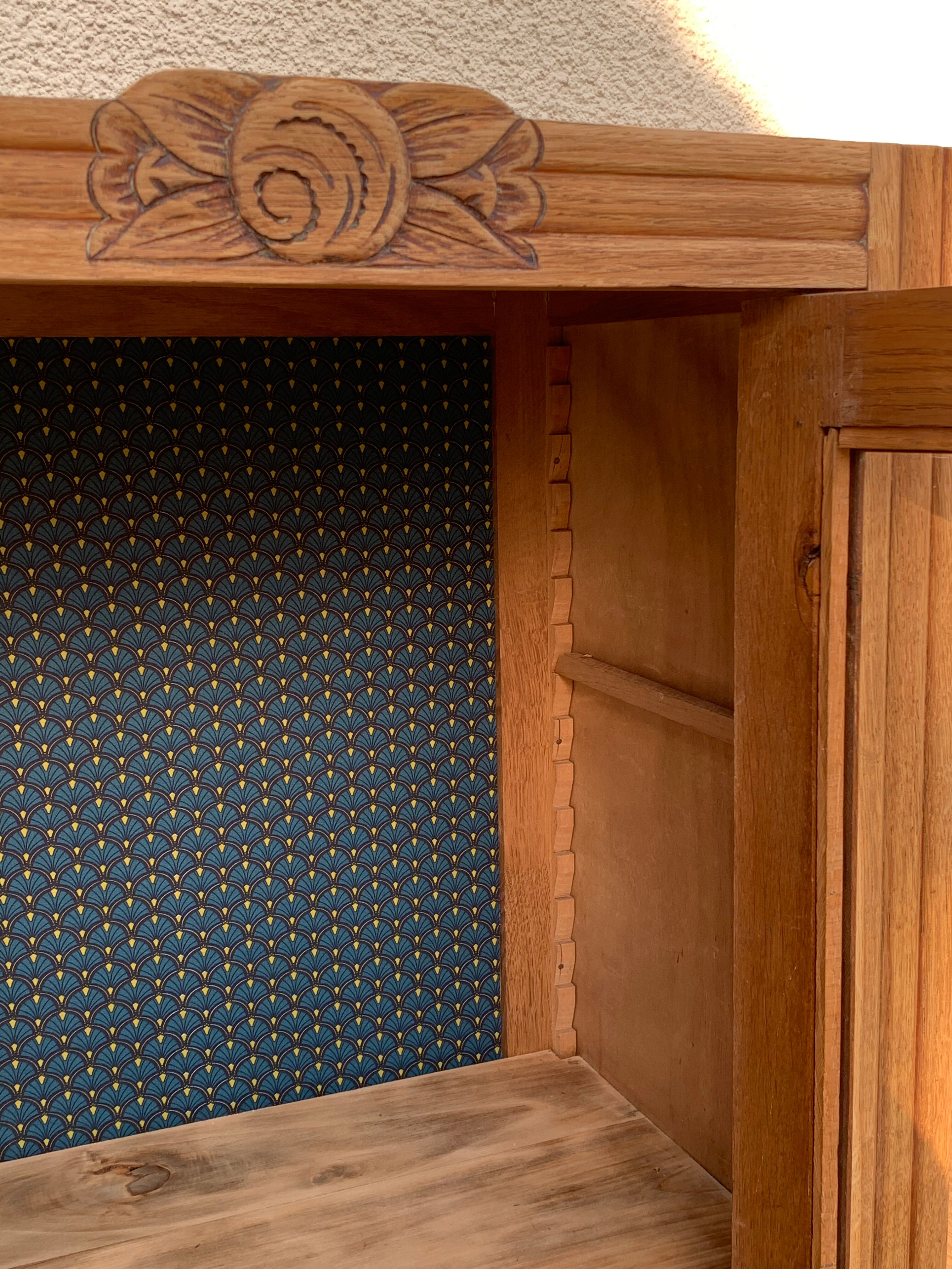 Art Deco asymmetrical glass Parisian wardrobe 1930