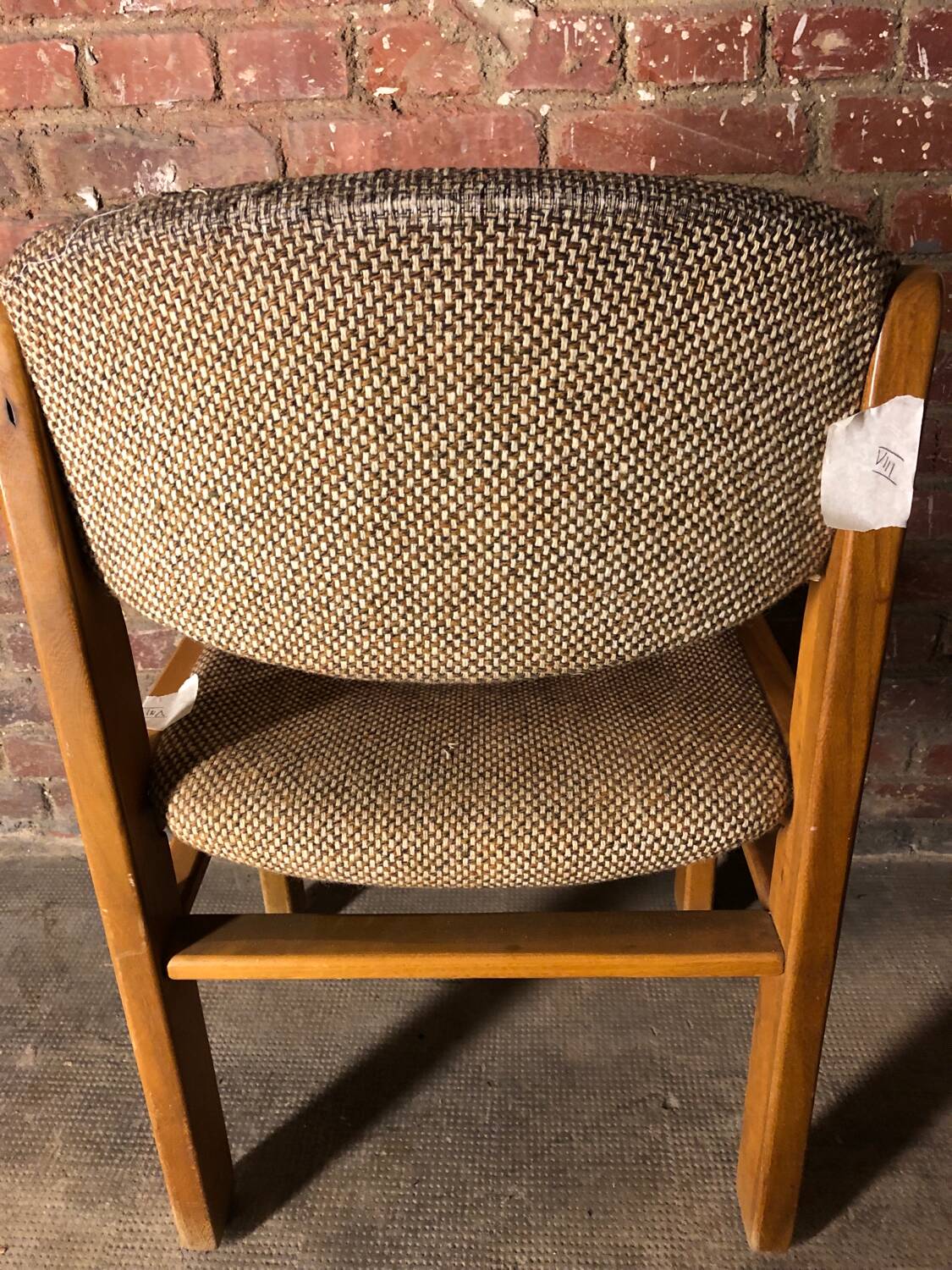 Series 6 elm chairs Maison Regain