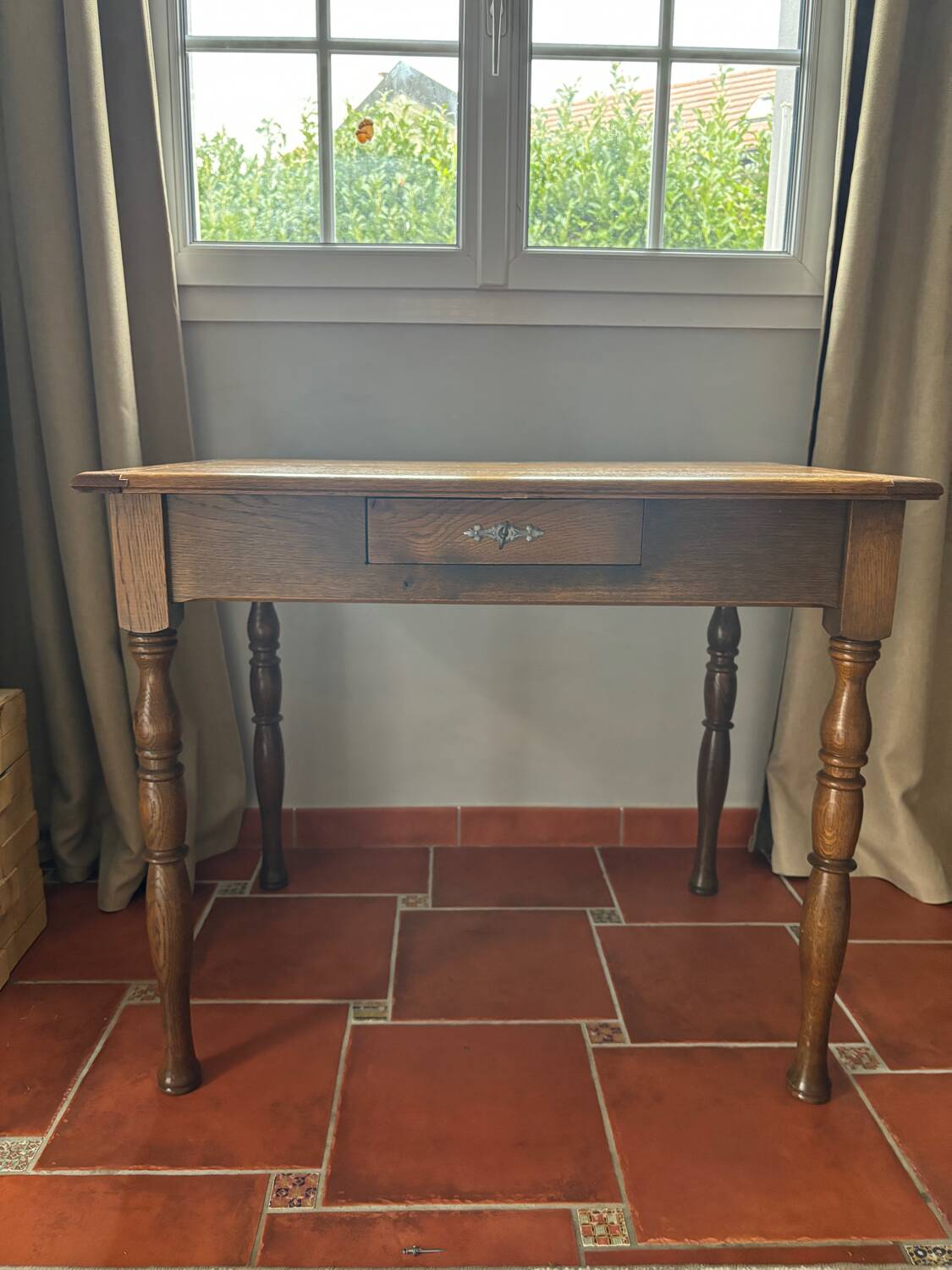 Table console / petit bureau élégant