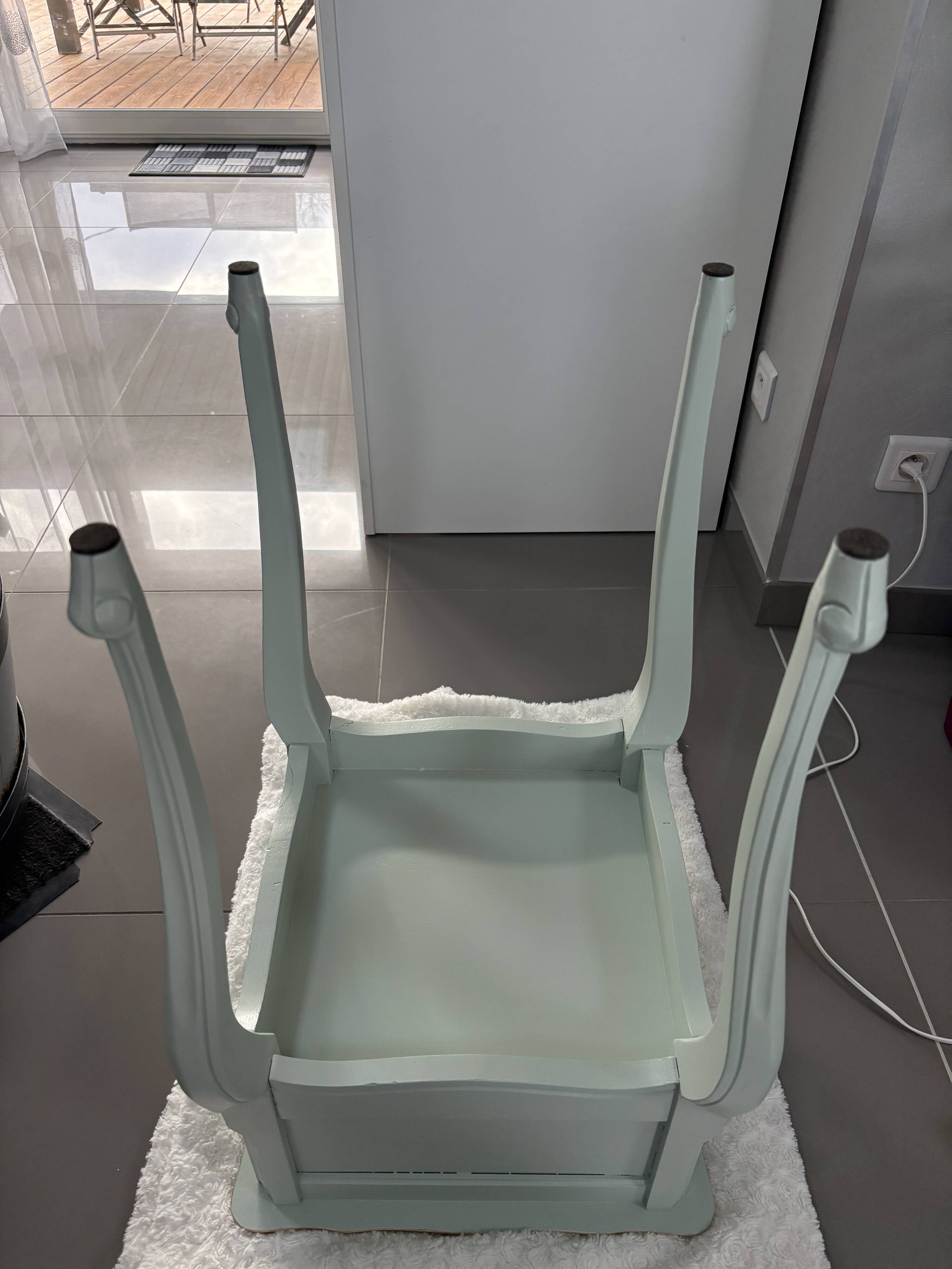 Refurbished bedside table in vintage/country chic style