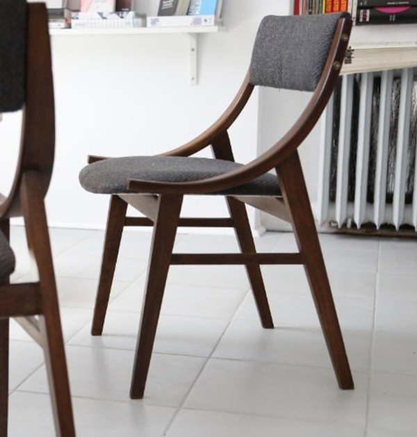 Chaise vintage en polonais « Jumper » du milieu du siècle, conçue en 1964 par J. Kędziorek. Personnalisation