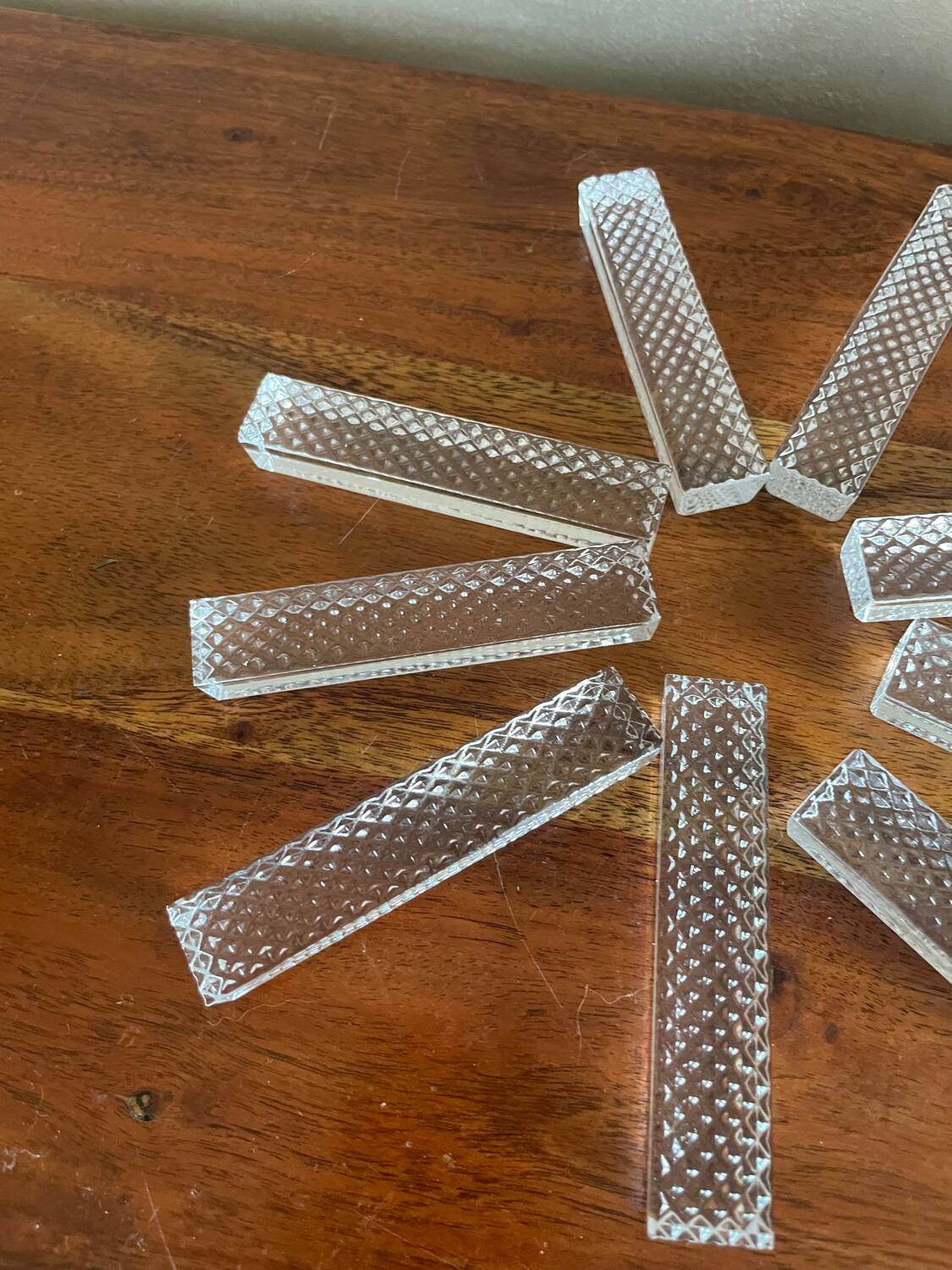 9 glass knife holders