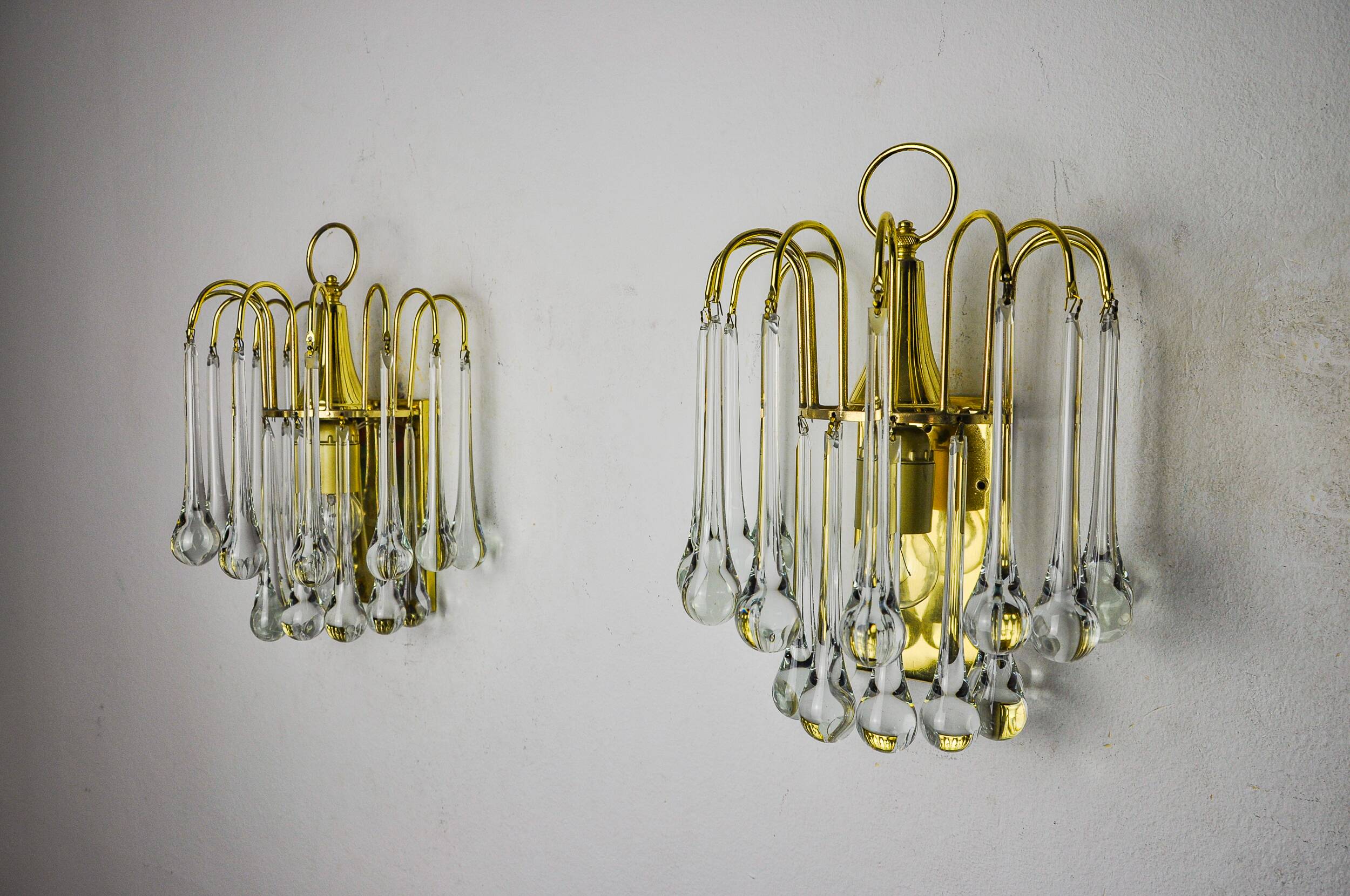 Pair of Venini "drops" wall lights, 2 levels, murano glass, Italy, 1970