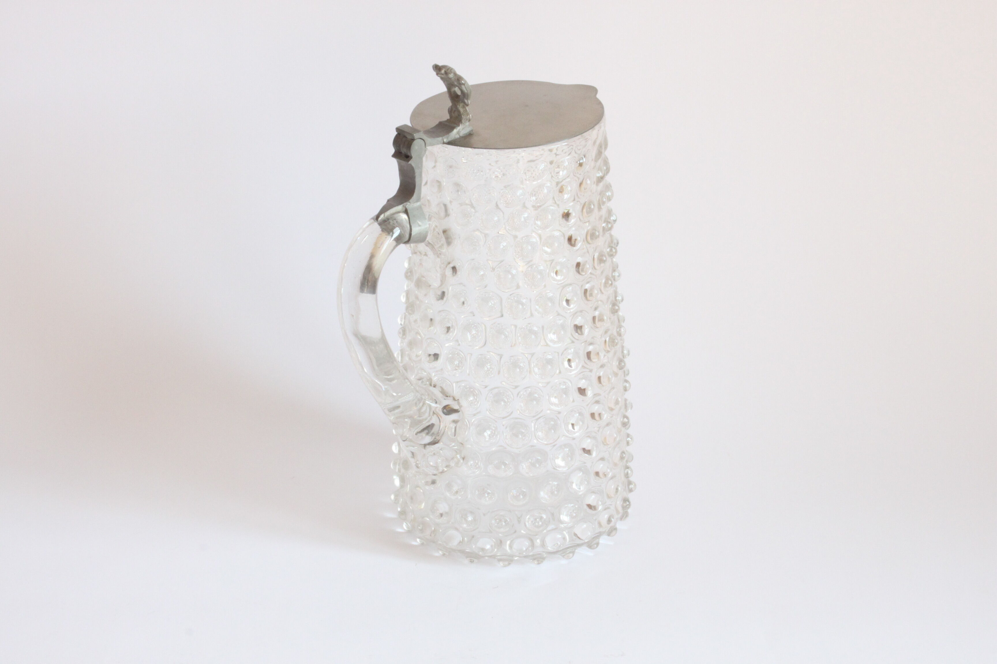 Verre de Liège, pichet en verre hobnail, Belgique du 19ème siècle.
