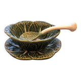 Cabbage leaf slip saucer