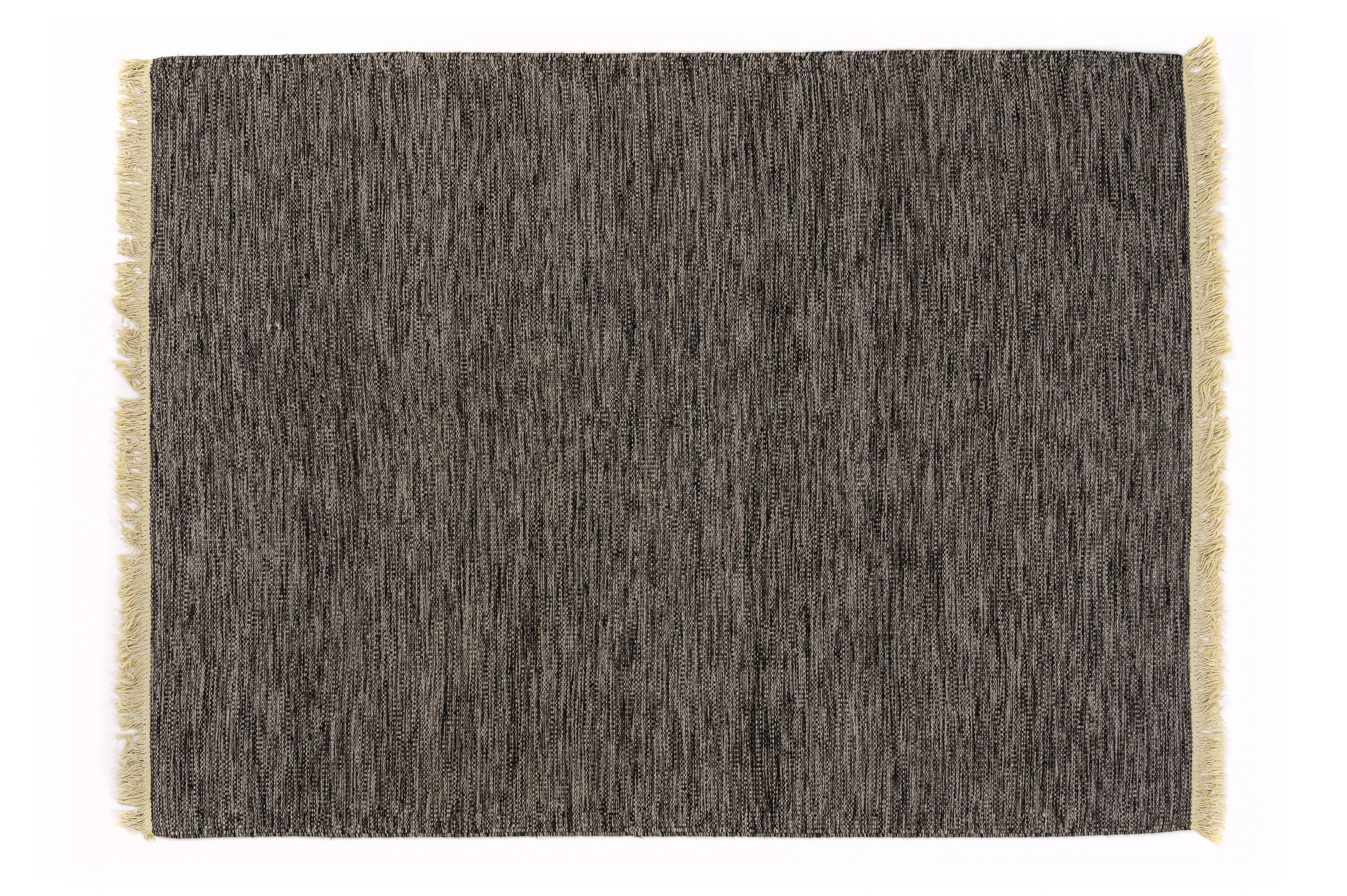 Scandinavian style minimalist flat weave rug. 234 (250) x 174 cm / 92 (98) x 69 in