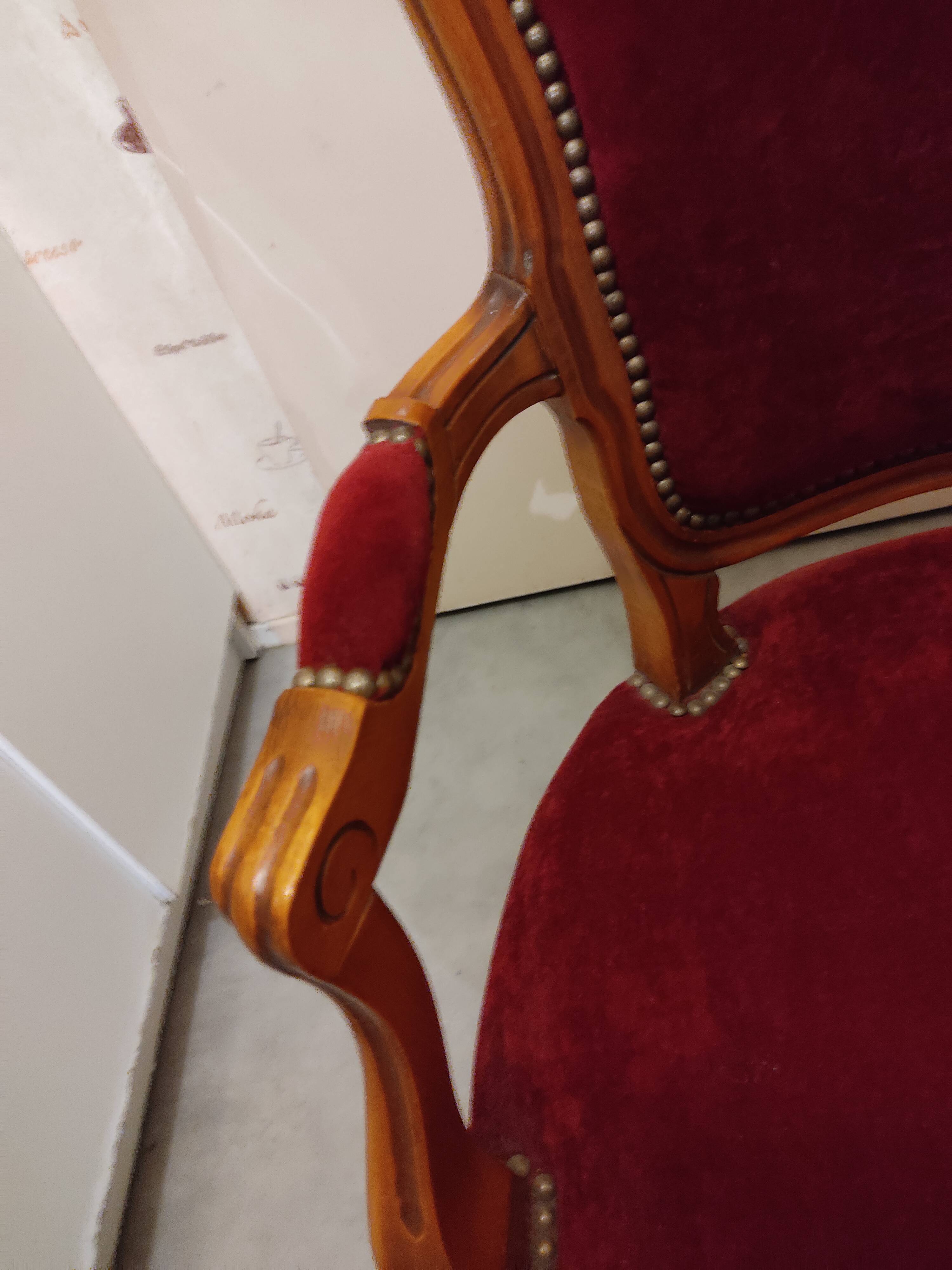Ancien fauteuil style Louis Philippe bois velours
