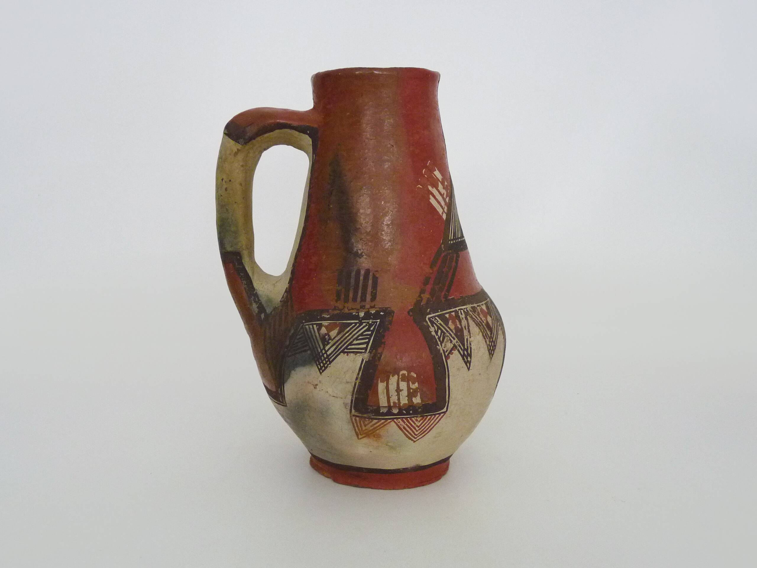 Iddeqi Kabyle pottery, Kabyle pitcher, Berber. Kabyle folk art. The 50's