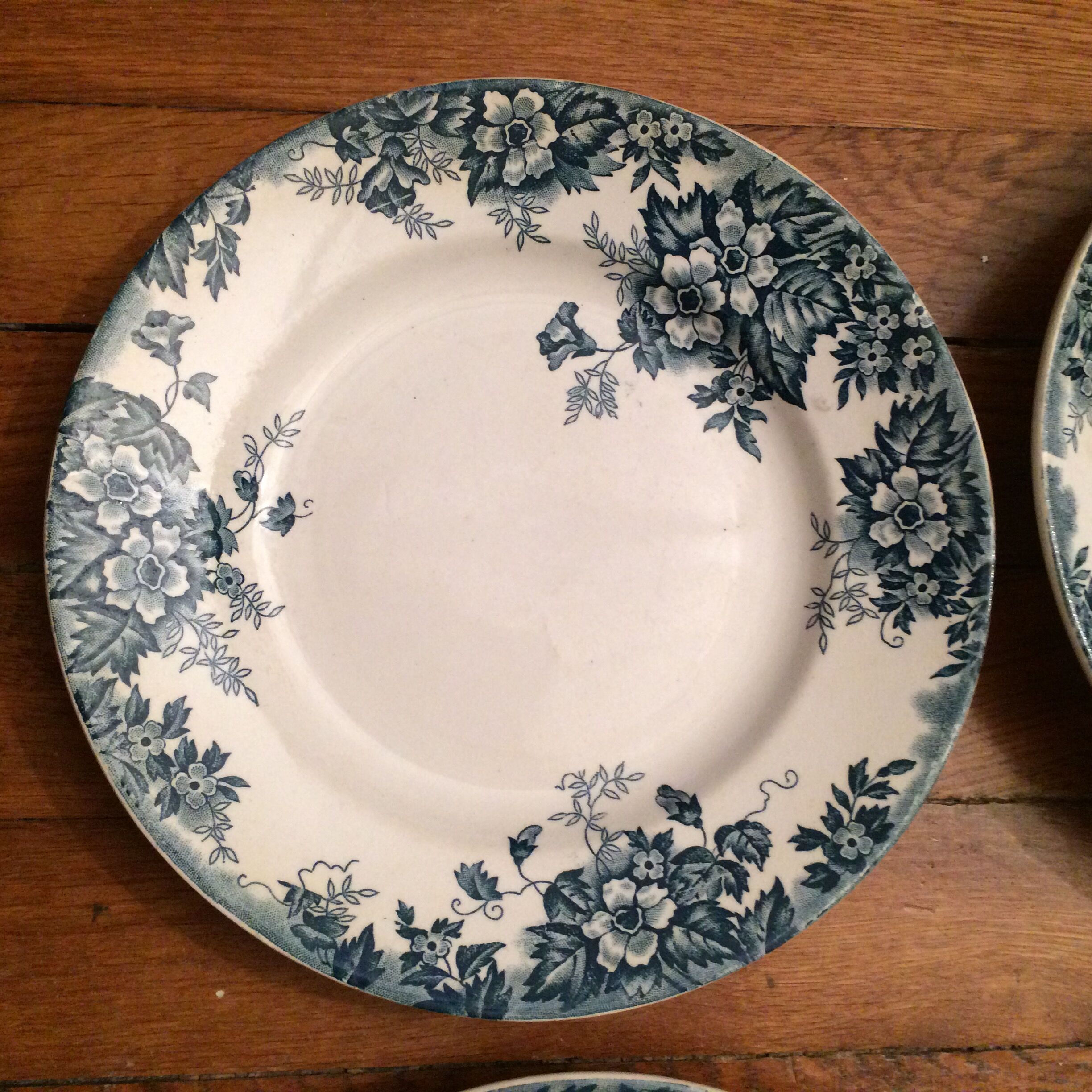 Lot of 4 Marie-Louise plates