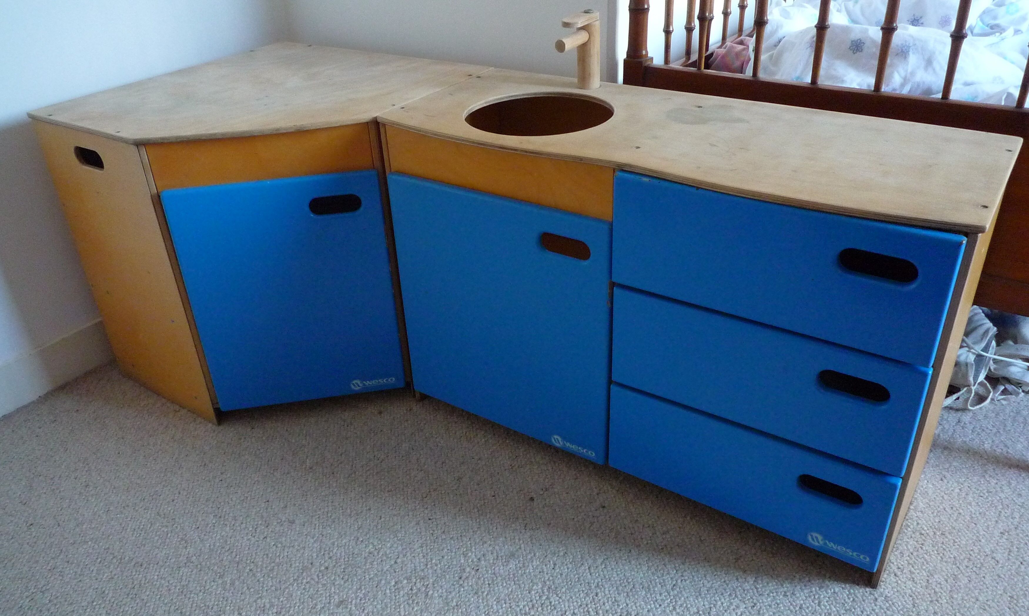 Corner kitchen in wood / dinette brand WESCO, vintage 90s