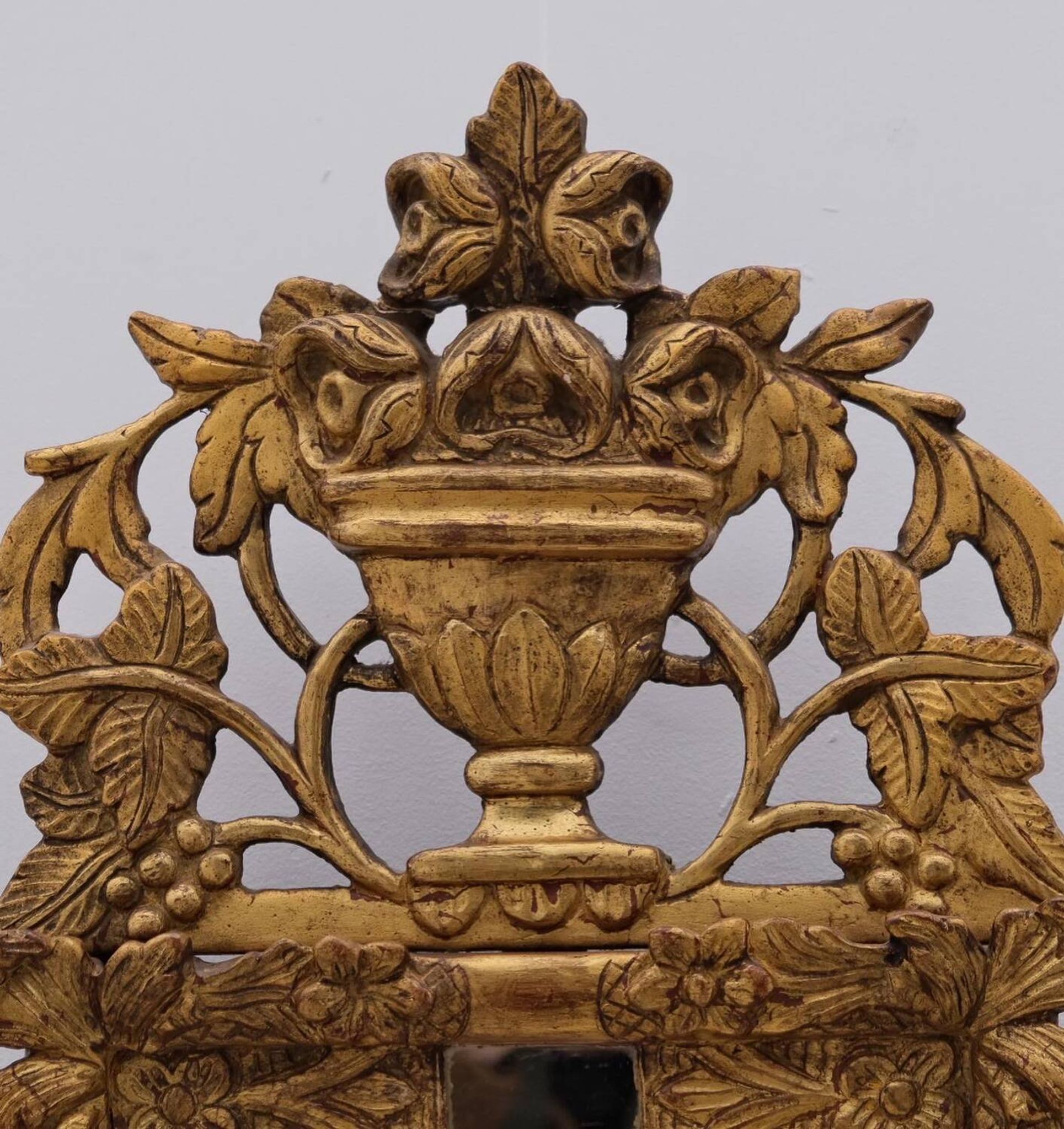 Regency style mirror with carved and gilded wood frame, early 19th century