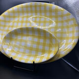 2 plates vintage