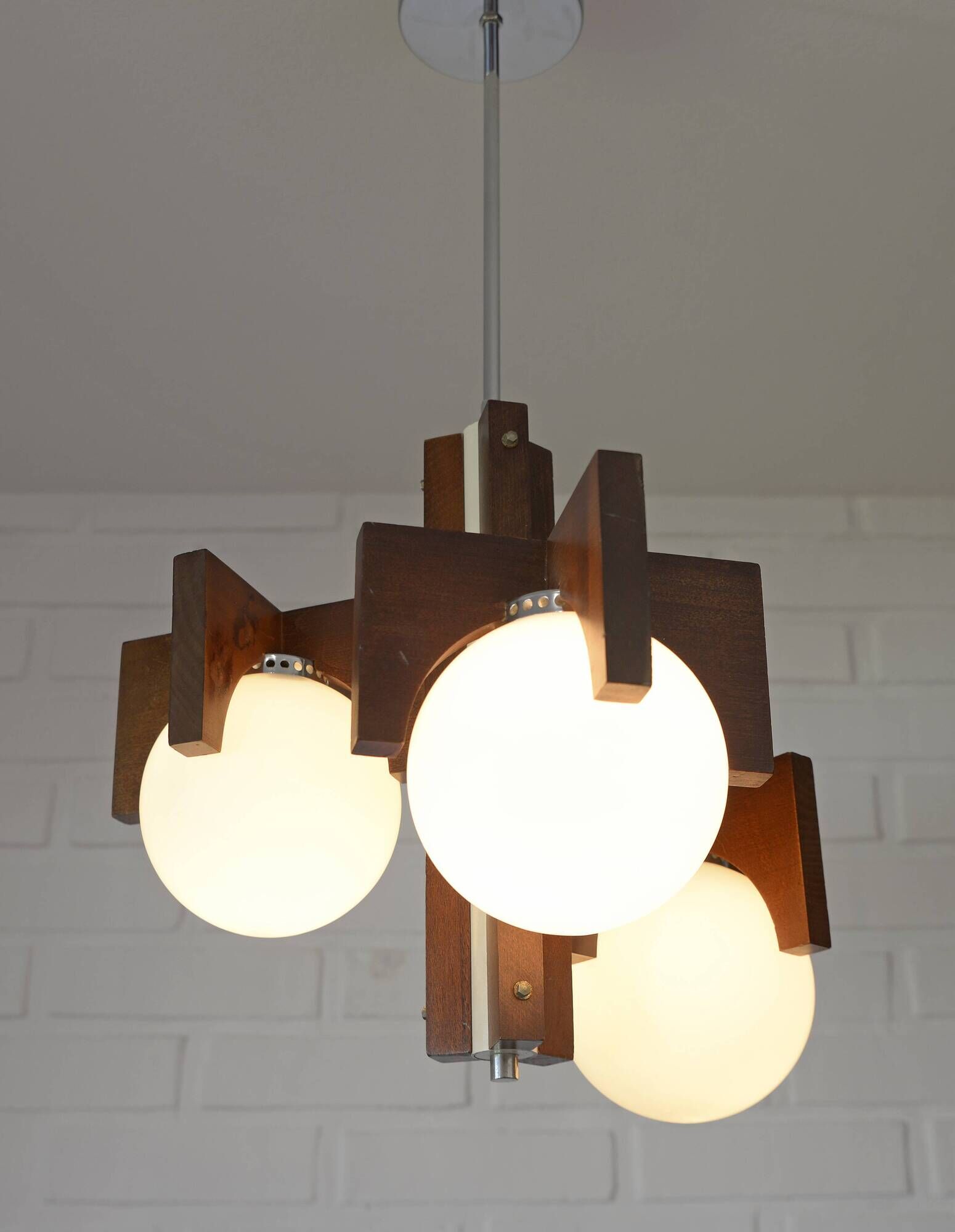 Suspension vintage brutaliste en bois, style moderne du milieu du siècle, Yougoslavie, années 1970