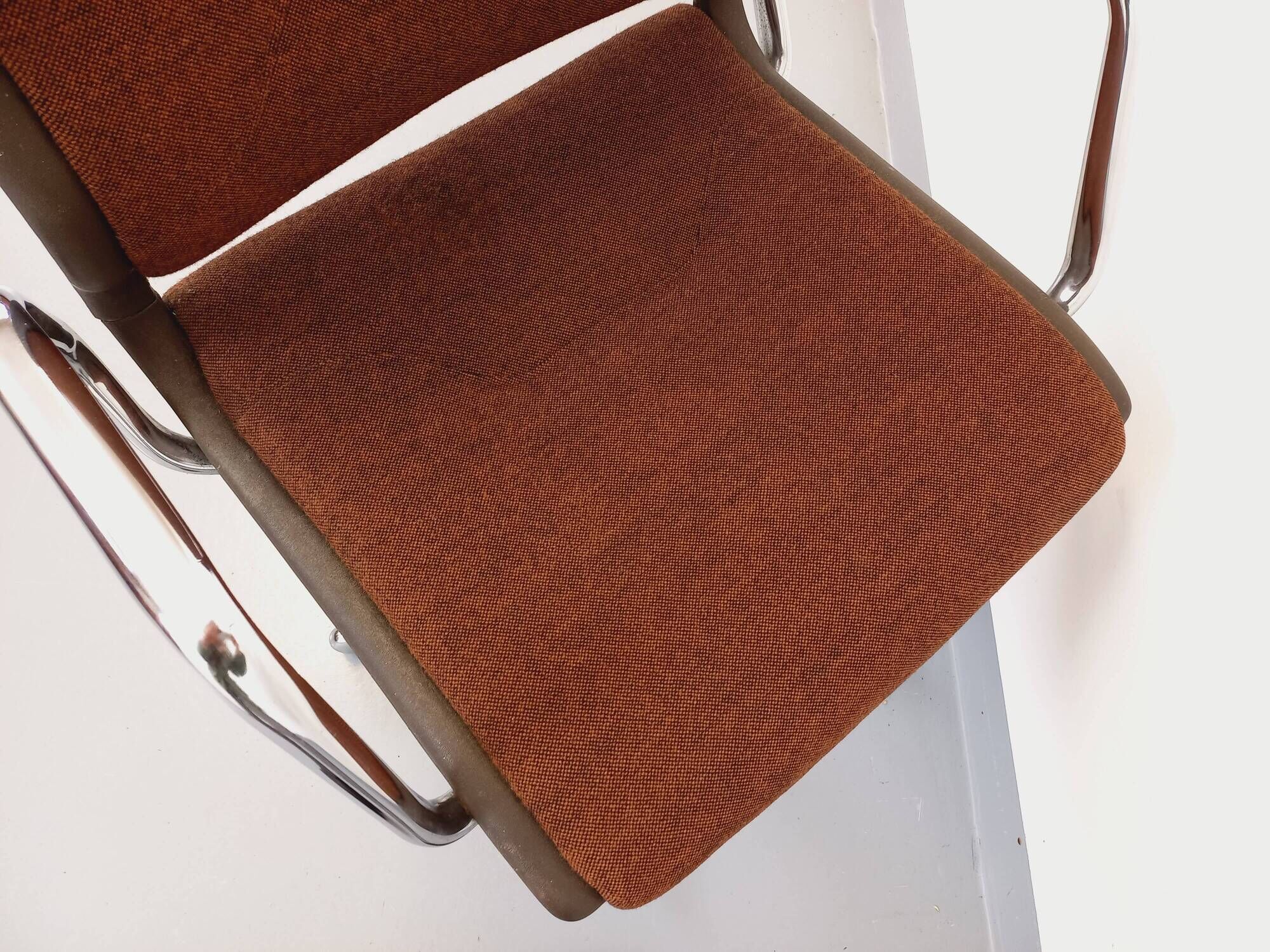 Vintage Steelcase Strafor office chair in chrome and fabric from the 70s