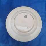 Opaque porcelain plate of Sarreguemines pattern vase of flowers diam 22 cm