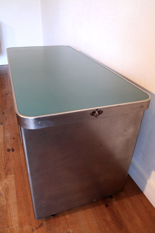 Pickled metal industrial office Nash