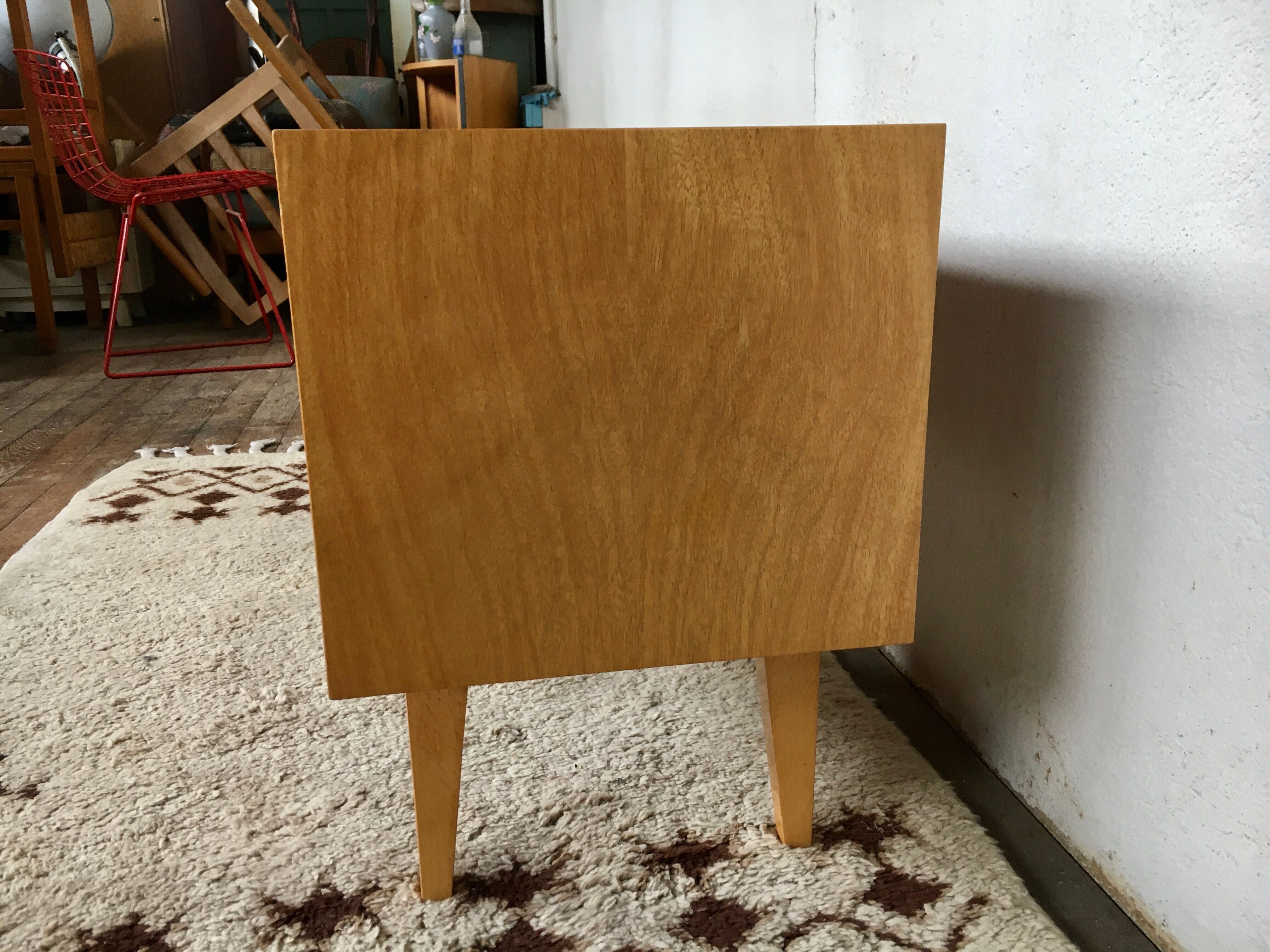 Paire de tables de nuit 50/60