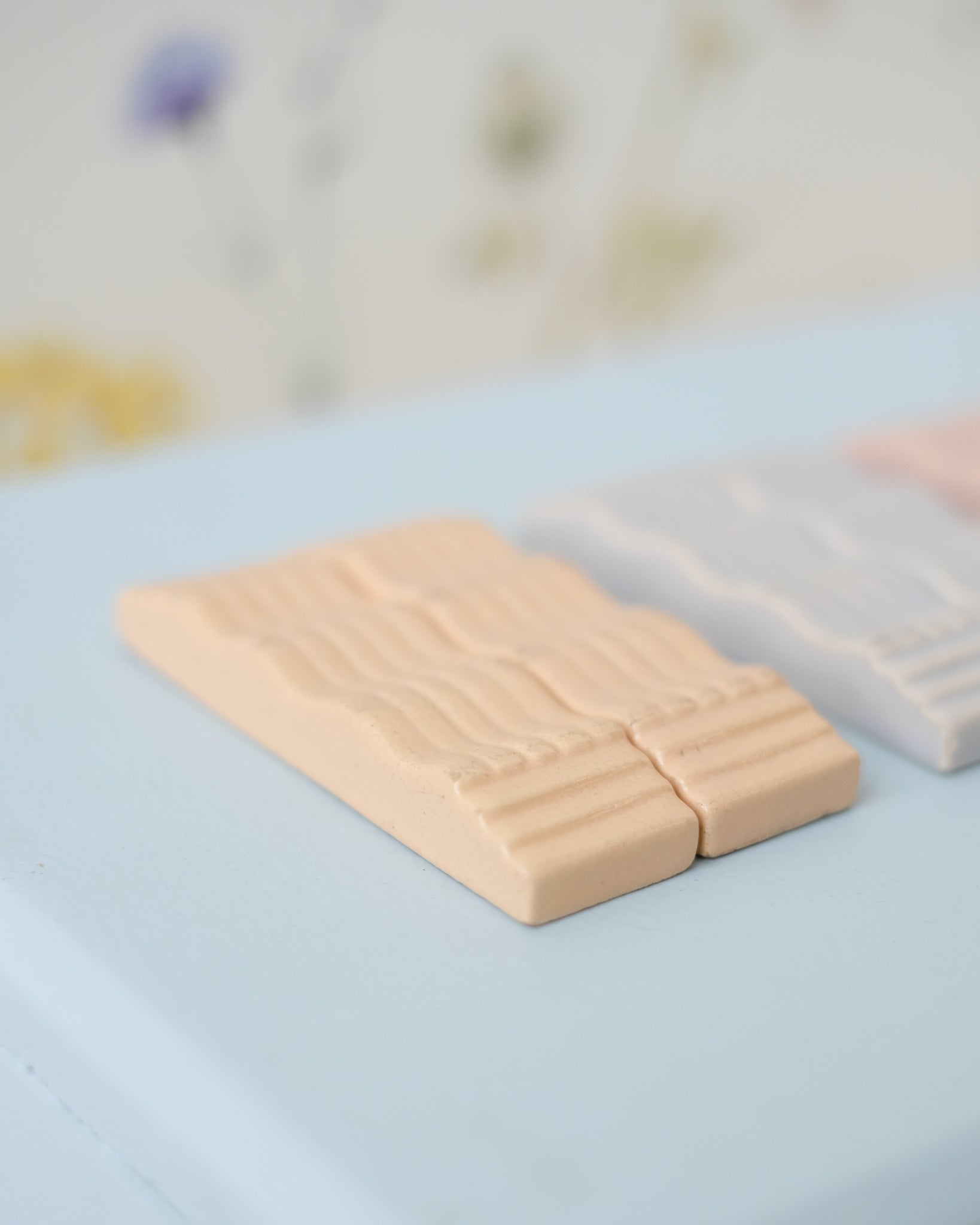 10 Ceramic Art Deco knife holders