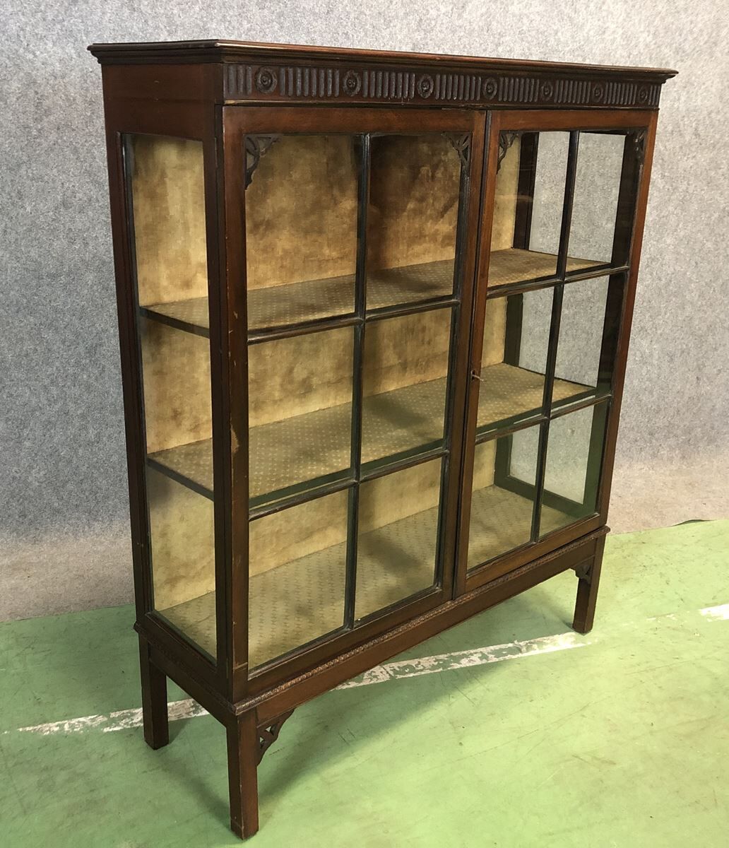 Showcase mahogany XIX