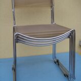 Lot of 4 metal chairs