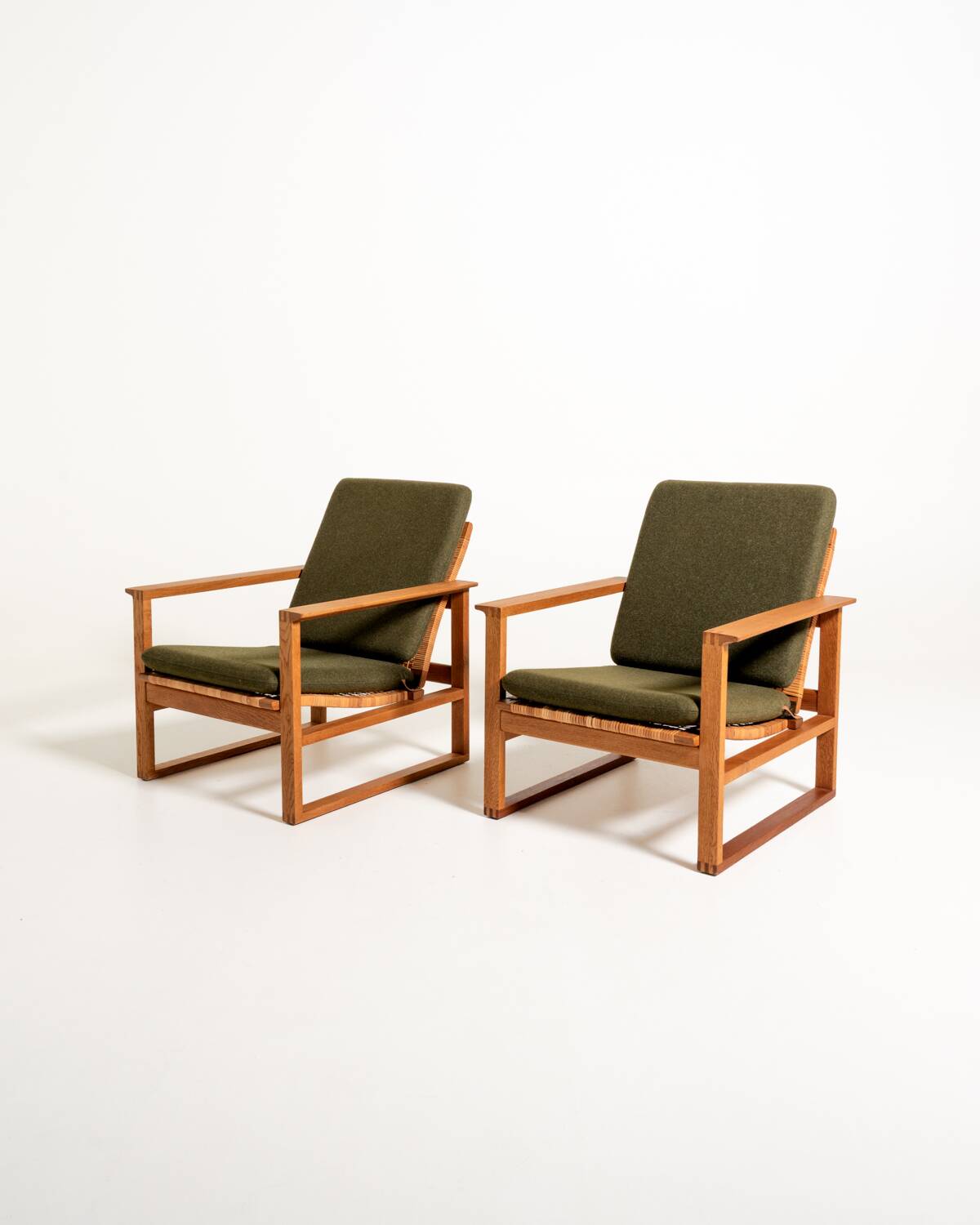 Pair of “Medestolen” armchairs by Børge Mogensen for Fredericia, 1956-57