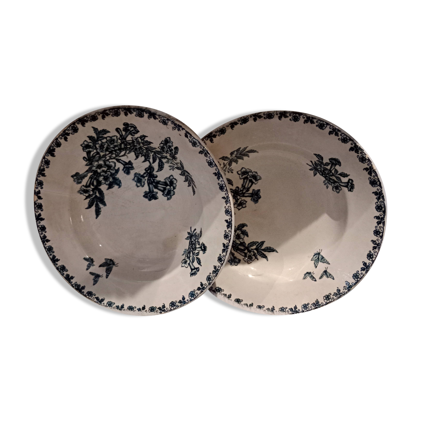 2 assiettes creuses en terre de fer