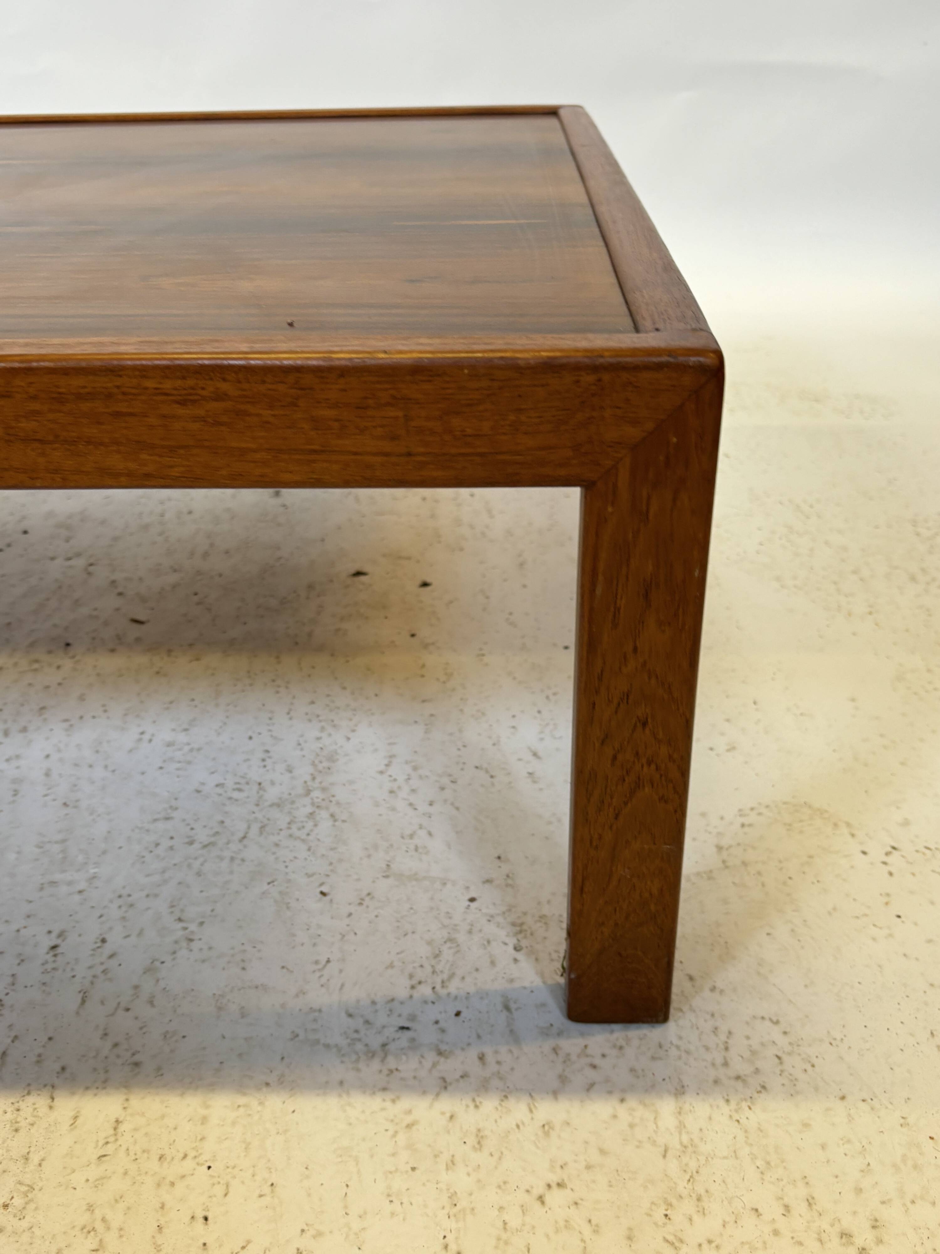 Vintage coffee table rosewood 70's design minimalist