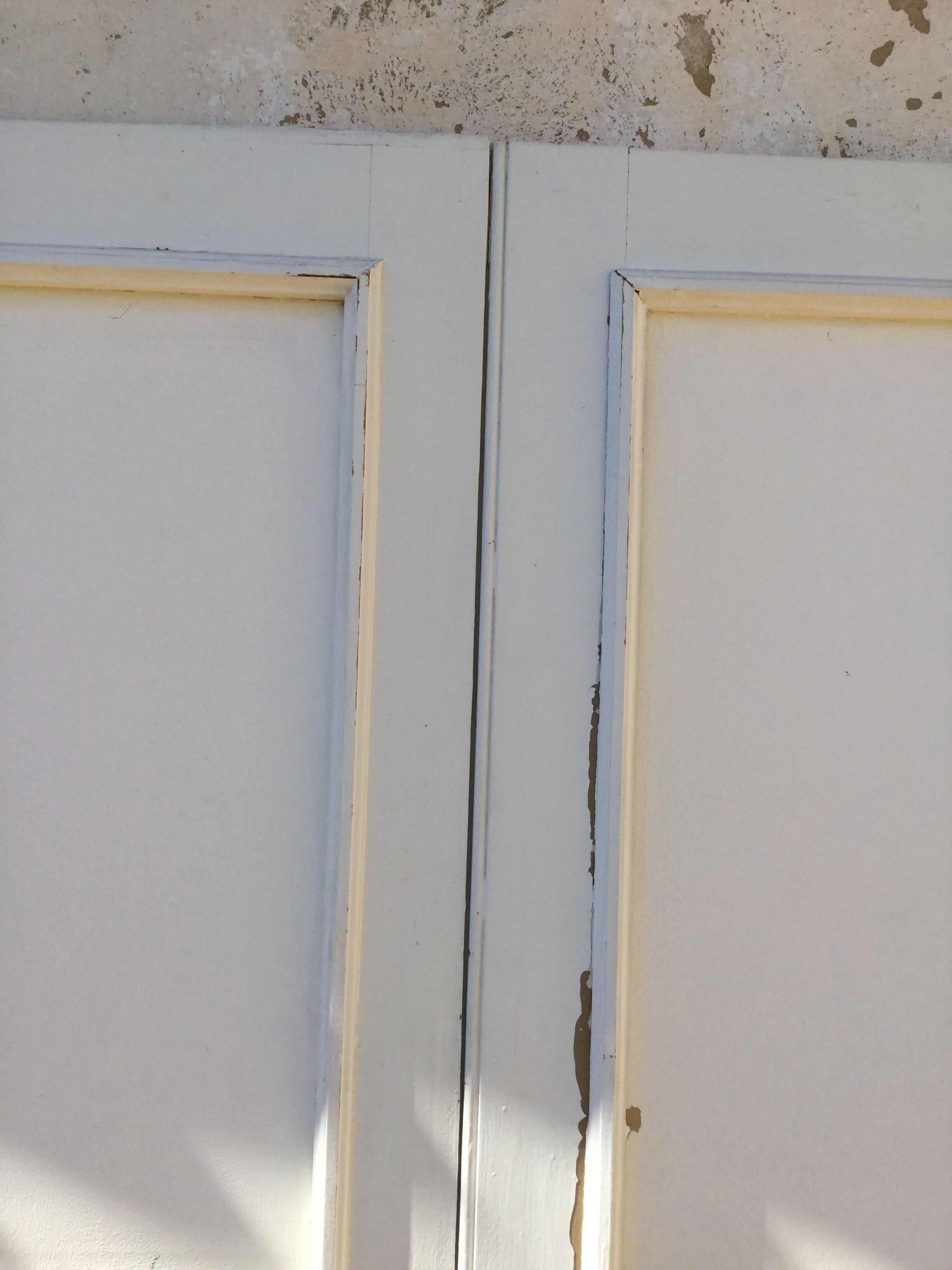 Double closet door 30