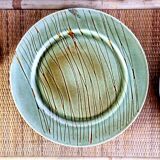 Set of 7 flat ceramic plates