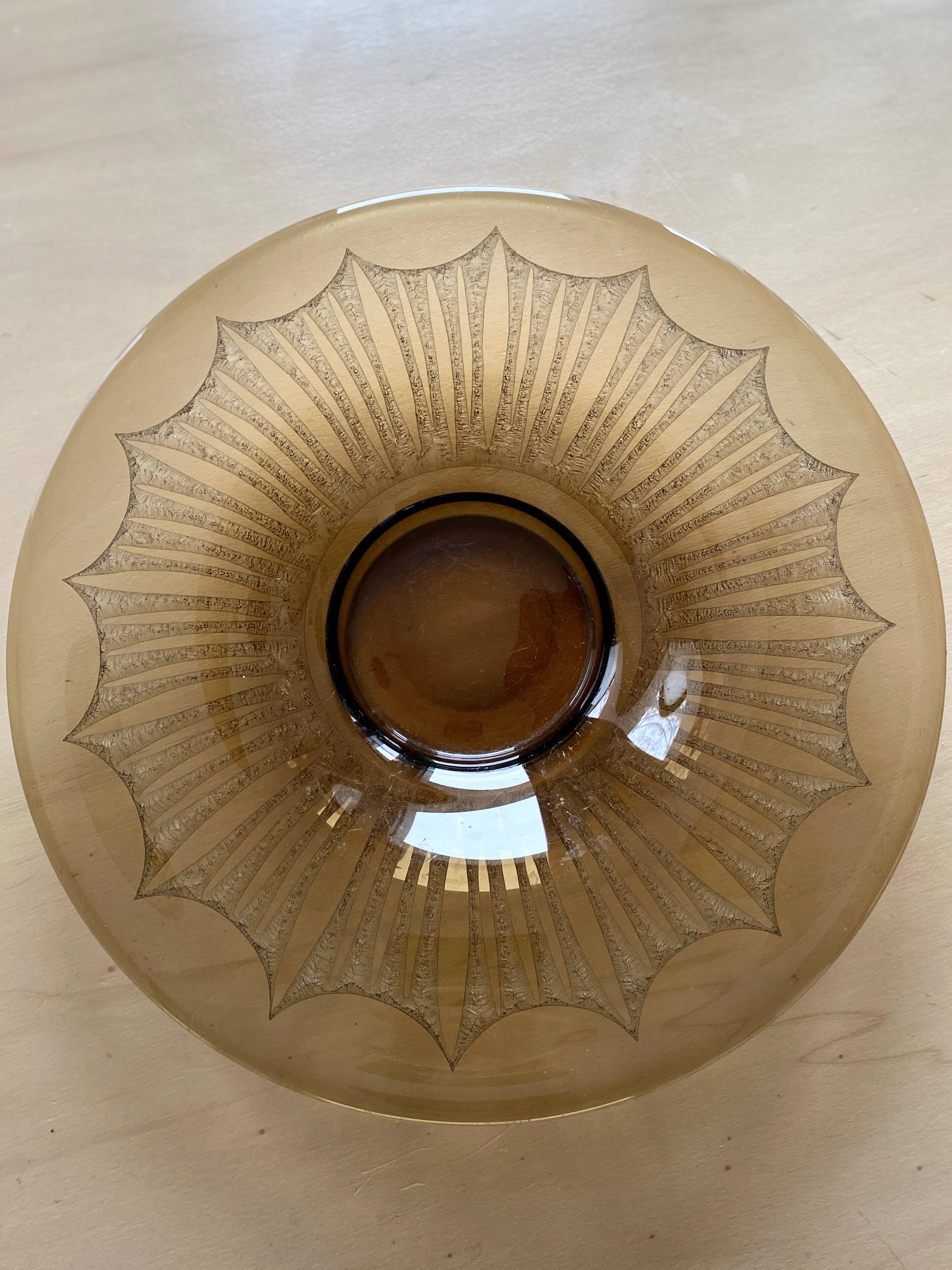Old Verrex smoked glass fruit bowl, with a radius decoration cut into the glass