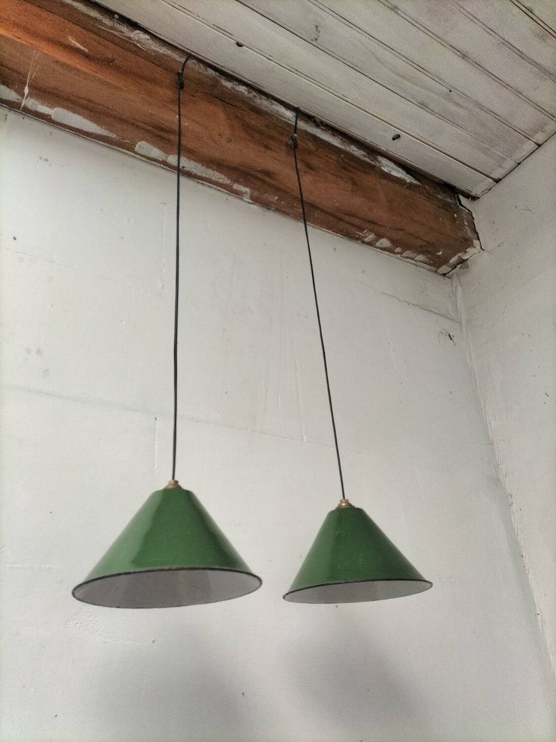 Enamelled cone suspensions