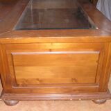 Coffee table top beveled glass and 3 drawers through