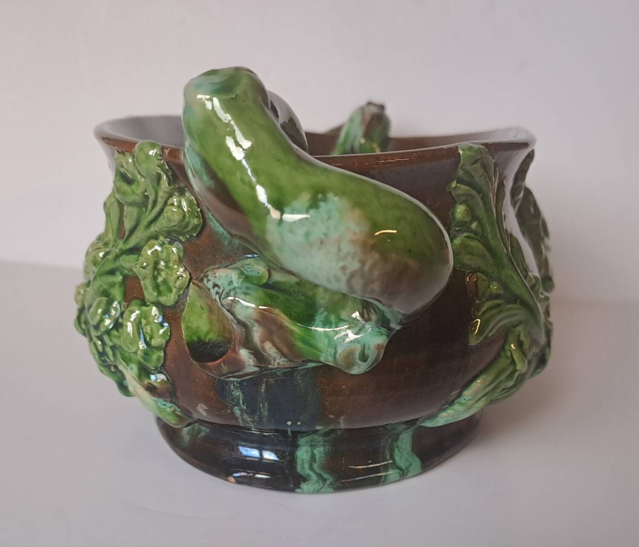 Jardinière en barbotine