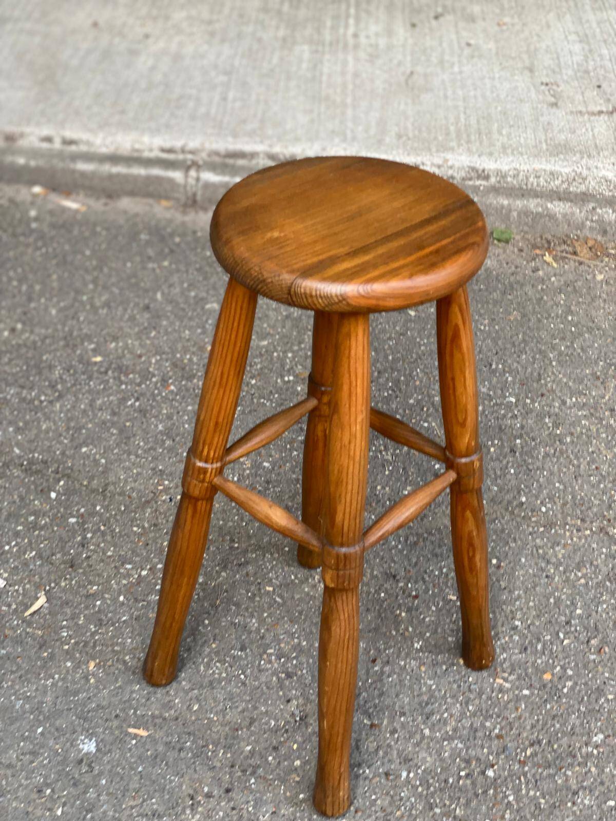 Tabouret haut de bar scandinave vintage en chêne 1960 de 65cm