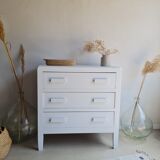 White vintage chest of drawers