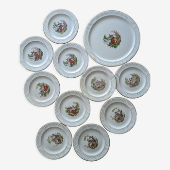 Dessert service, Gien earthenware, model "scènes galantes", 10 plates of 20cm in diameter, 4 different drawings, 1 dish of 31.5cm in diameter