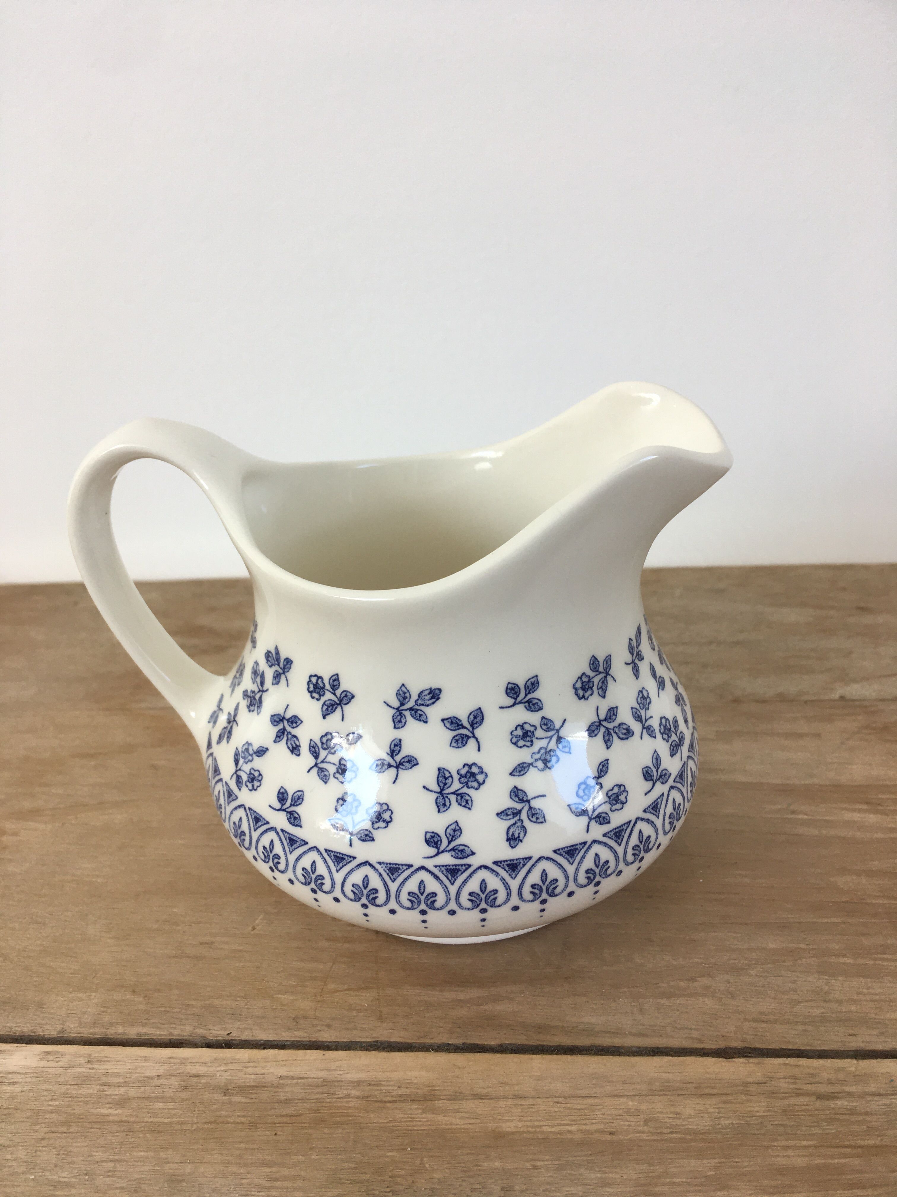 English milk pot