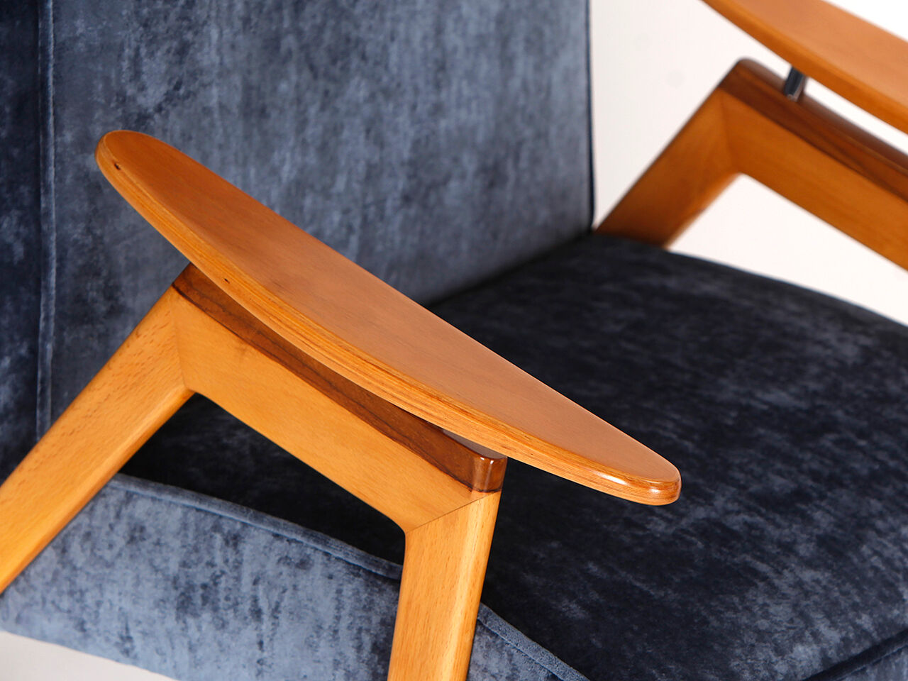 Lounge chair by Jaroslav Smidek for Jitona, 1960s