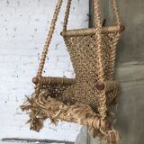 Chair to hang rope