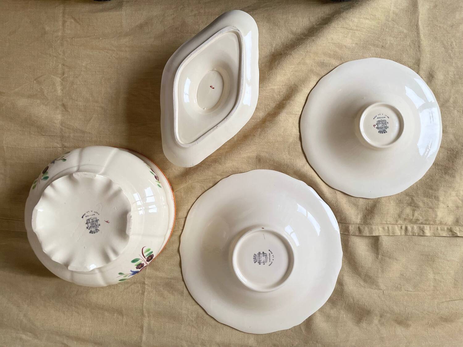 4 Serving Dishes with Painted Flowers Faïencerie de Longchamp Monaco 1960s