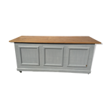 Parisian haberdashery counter