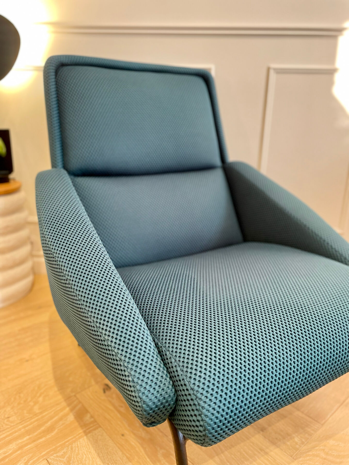 Fauteuil vintage Guermonprez, estampillé - maille 3D Bleu pétrole – De