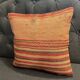 Ancien coussin rose authentique