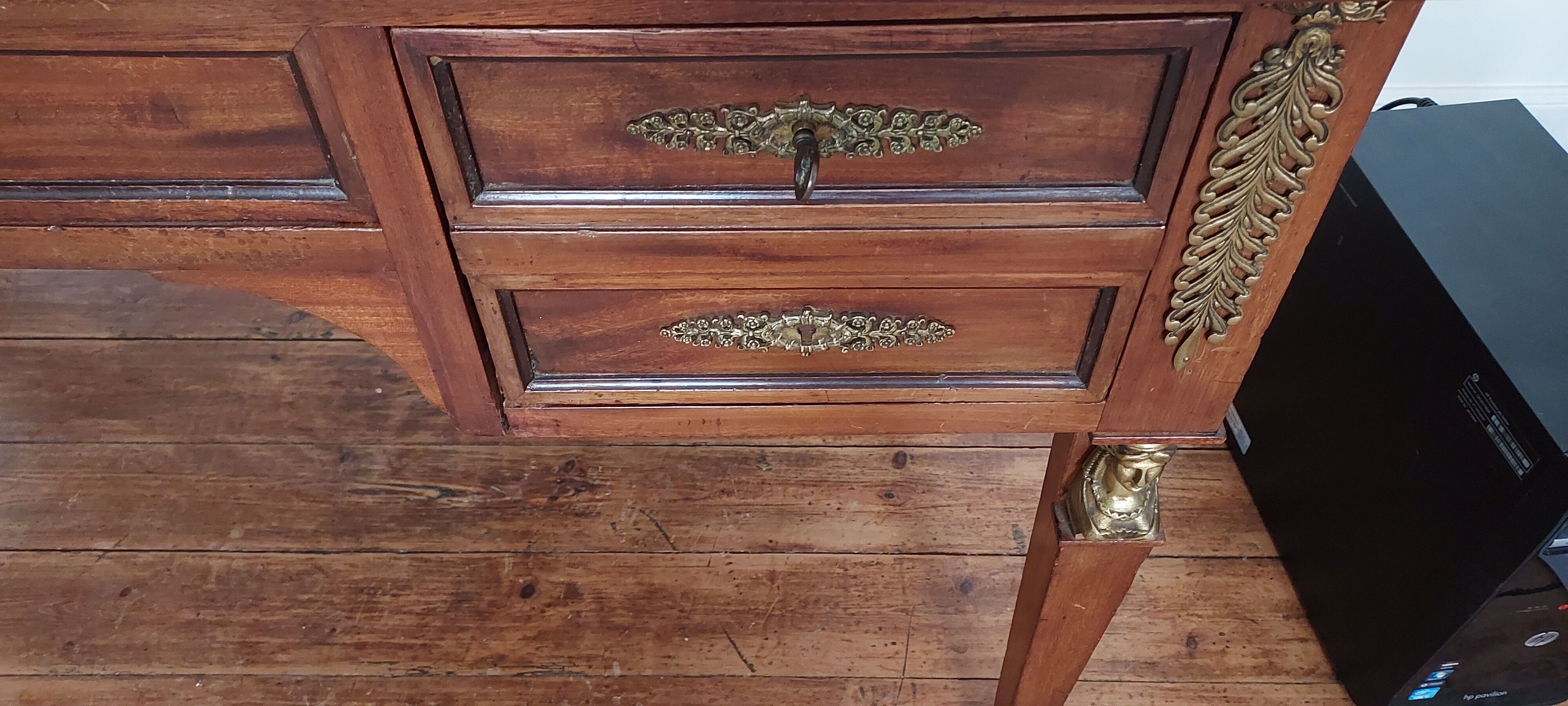 Bureau en acajou style empire